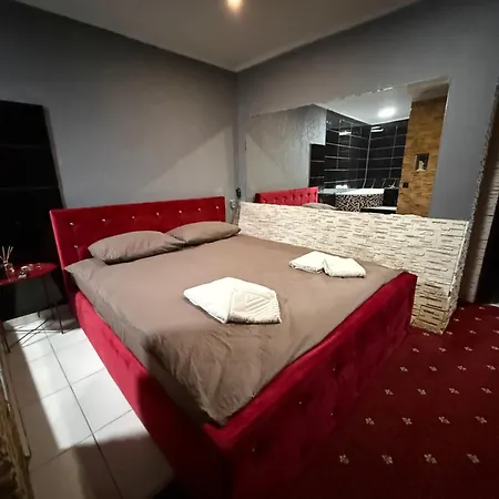 міні Three Keys Apartment *